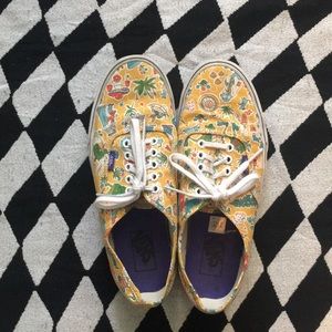 Limited edition: Alice In Wonderland shoes